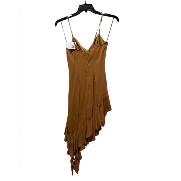 Women’s asymmetric dress - Picture 3 of 3